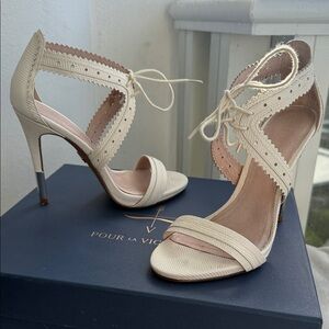 Pour La Victoire Cream Lace-Up Heels